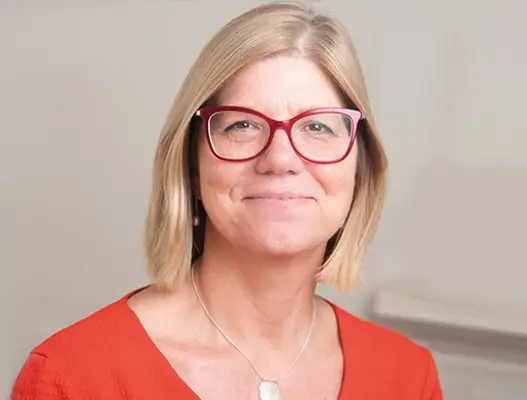 Headshot of Board member Helen Bunch